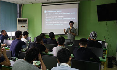 上海软件开发培训全攻略 如何选择优质培训班与机构